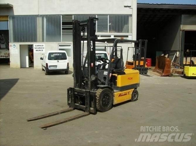 TCM VM400 FB30 Empilhadores eléctricos