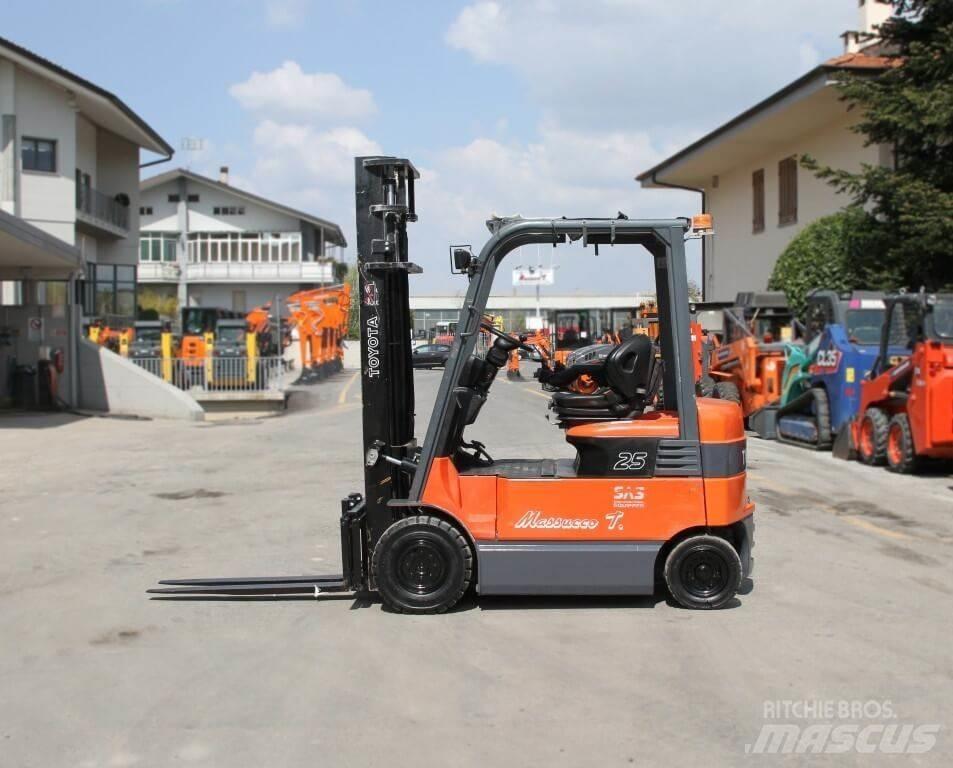 Toyota 7FBMF25 Empilhadores eléctricos