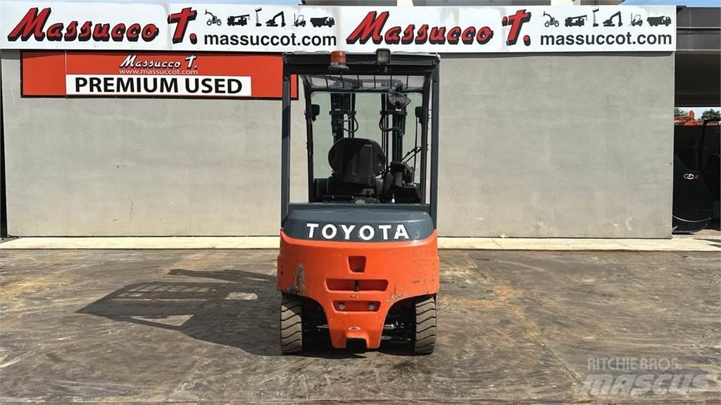 Toyota 8FBMT25 Empilhadores eléctricos