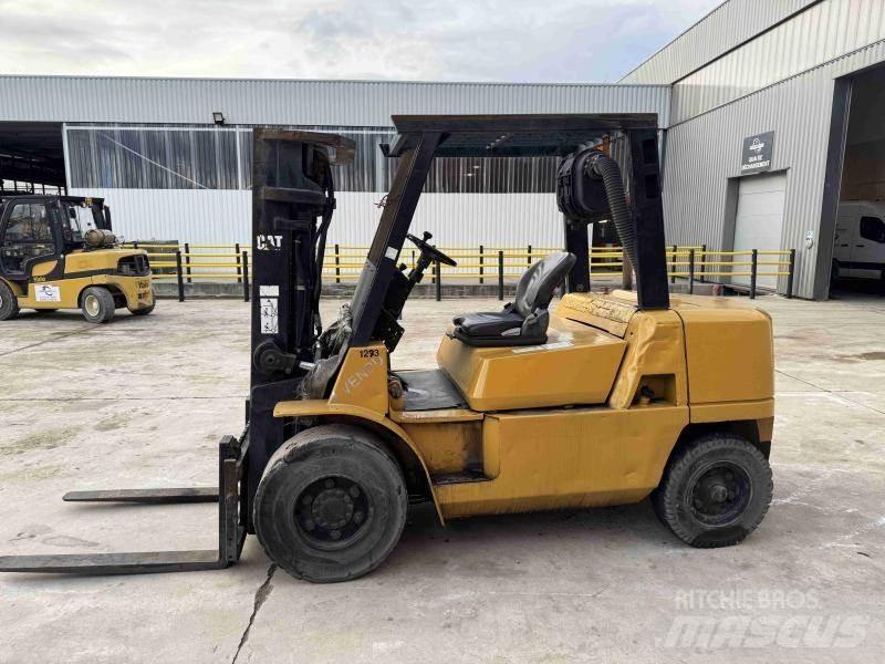CAT DP40KL Empilhadores - Outros