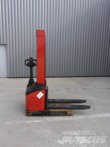 Stacky 10D28 Empilhador para operador externo