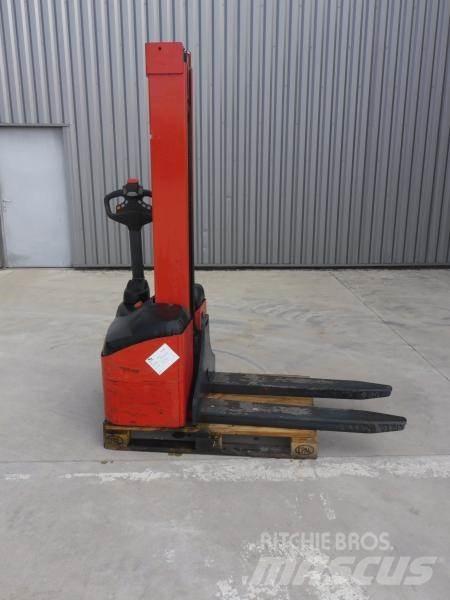 Stacky 10D28 Empilhador para operador externo