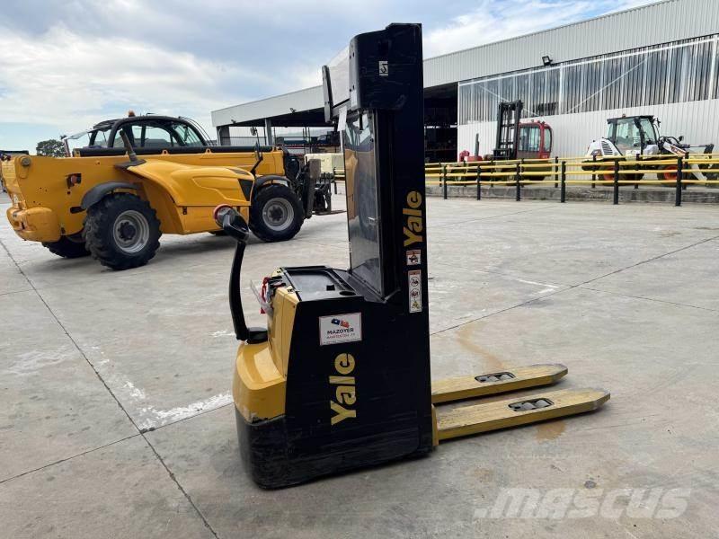 Yale MS16 IL Empilhador para operador externo