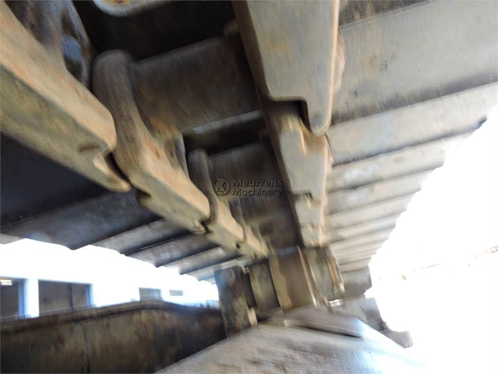 CAT 323D Escavadeiras de esteiras