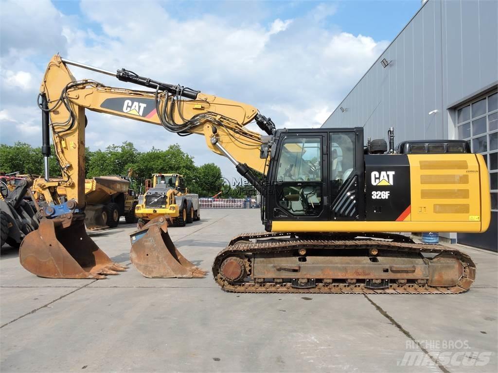 CAT 326F Escavadeiras de esteiras
