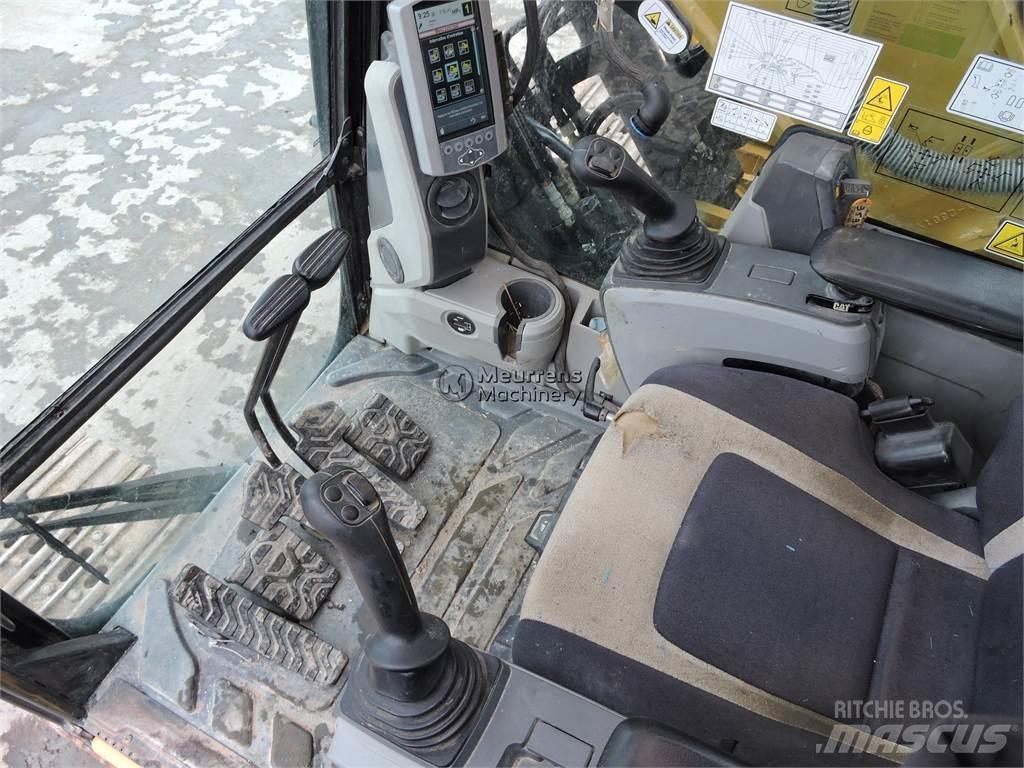 CAT 326F Escavadeiras de esteiras