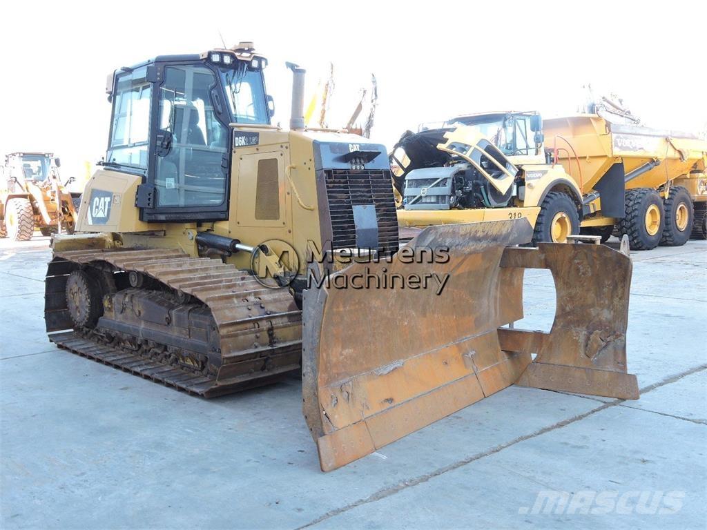 CAT D6K Niveladoras