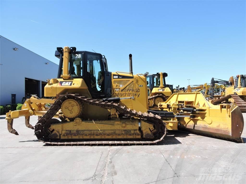 CAT D6NLGP GERMAN Niveladoras