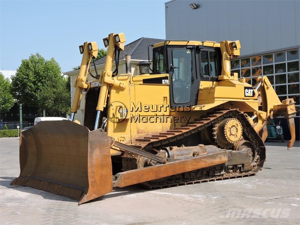 CAT D7R Niveladoras