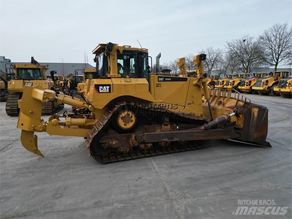 CAT D8T GERMAN Niveladoras