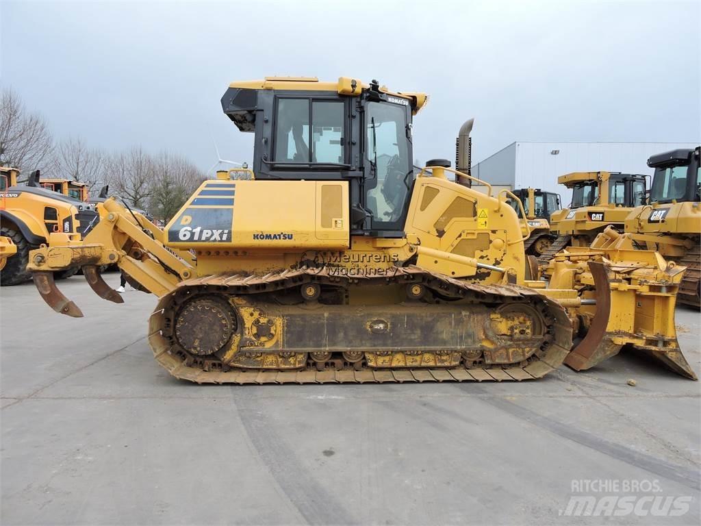 Komatsu D61PXi-24 Niveladoras