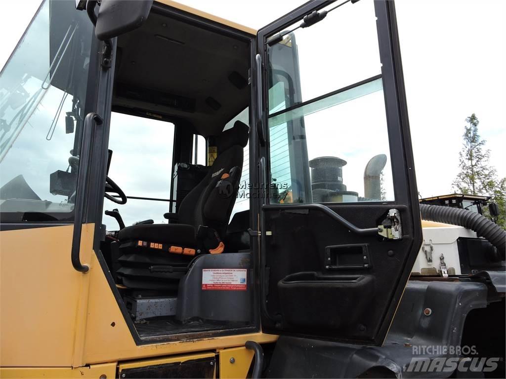 Komatsu WA320 Carregadeiras de rodas
