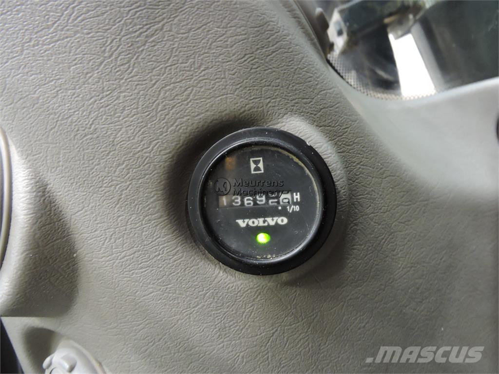 Volvo EW140C Escavadoras de rodas