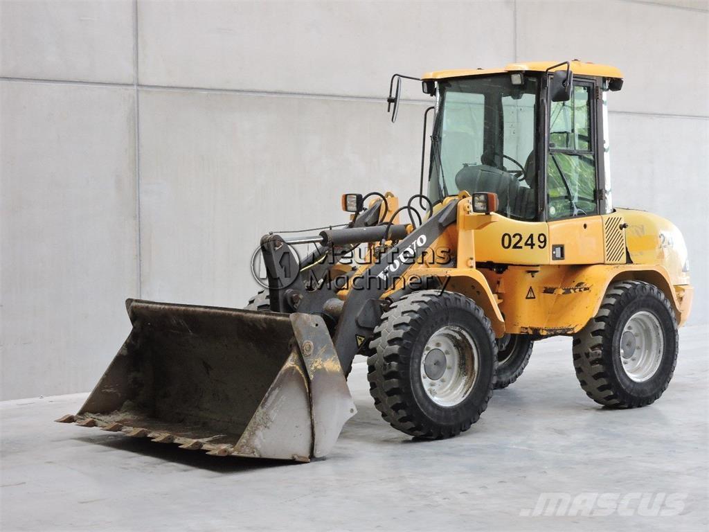 Volvo L30B Carregadeiras de rodas