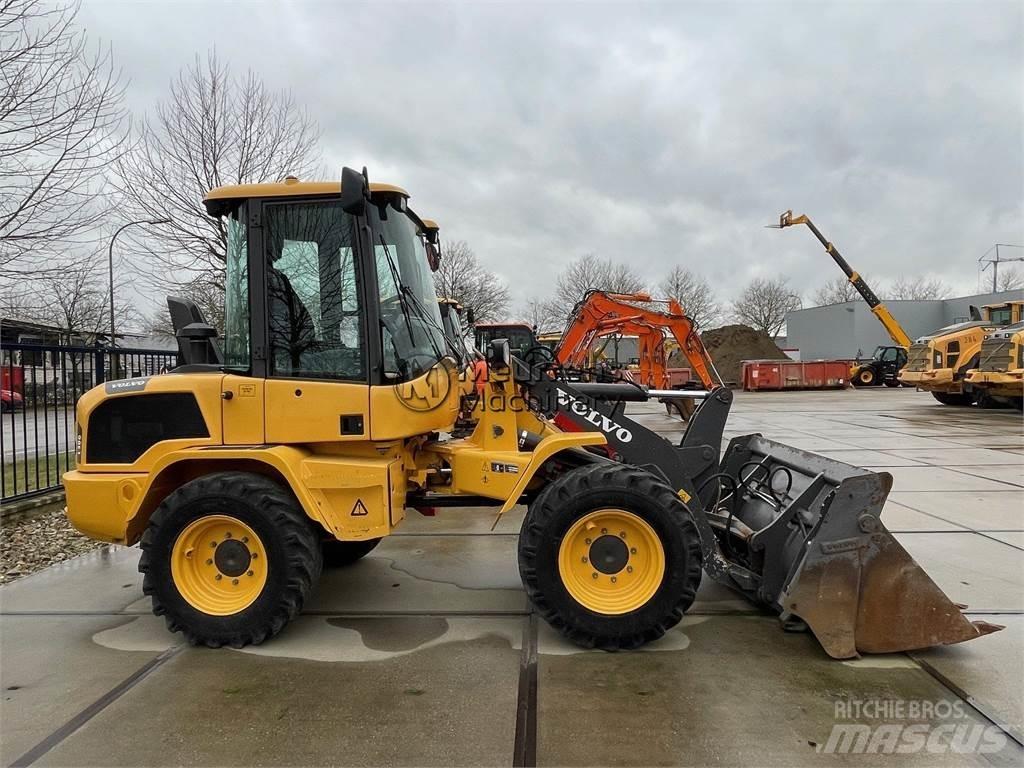Volvo L30G Carregadeiras de rodas