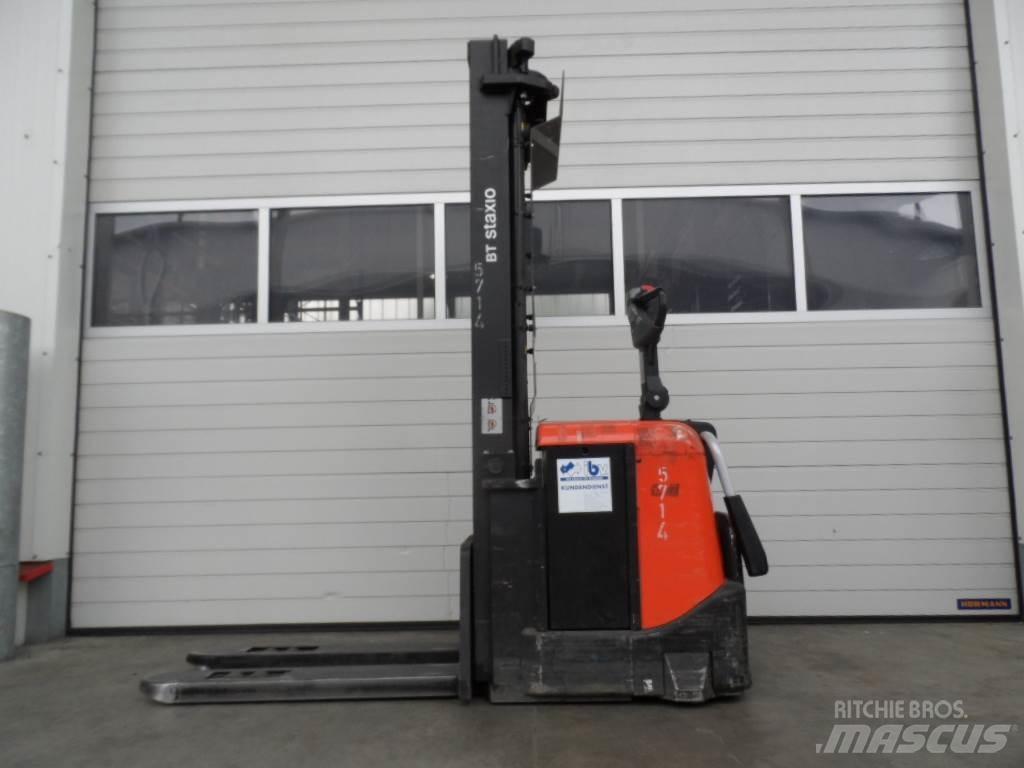 BT SPE160 Empilhador para operador externo