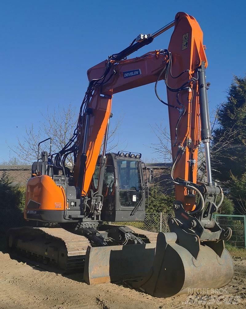 Develon DX 235 LCR-7 Escavadeiras de esteiras