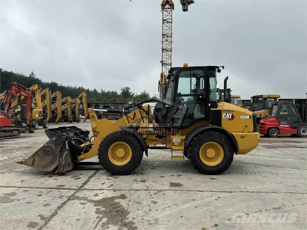 CAT 908M Carregadeiras de rodas