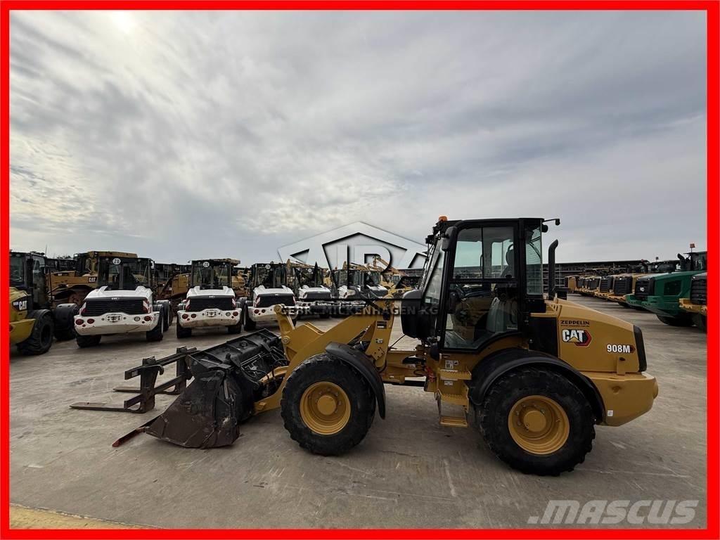 CAT 908M Carregadeiras de rodas
