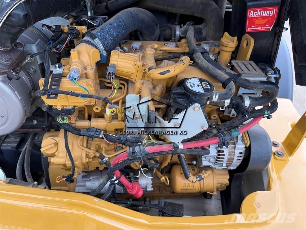 CAT 908M Carregadeiras de rodas