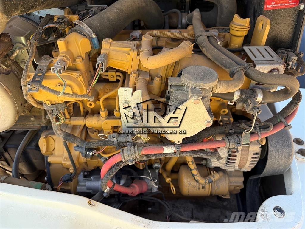 CAT 908M Carregadeiras de rodas