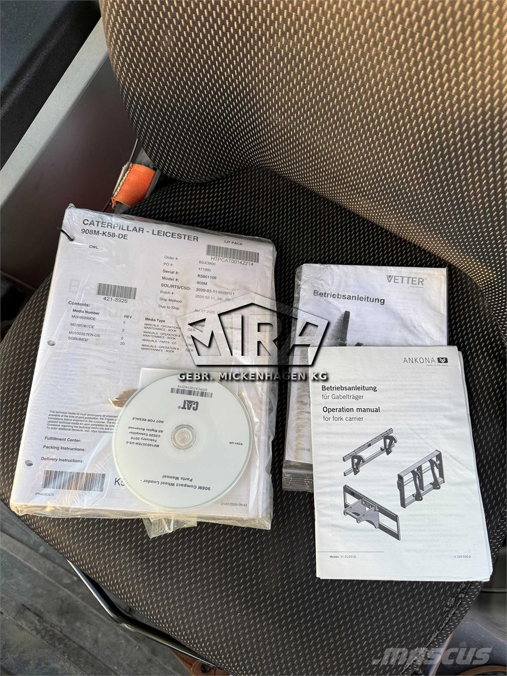 CAT 908M Carregadeiras de rodas