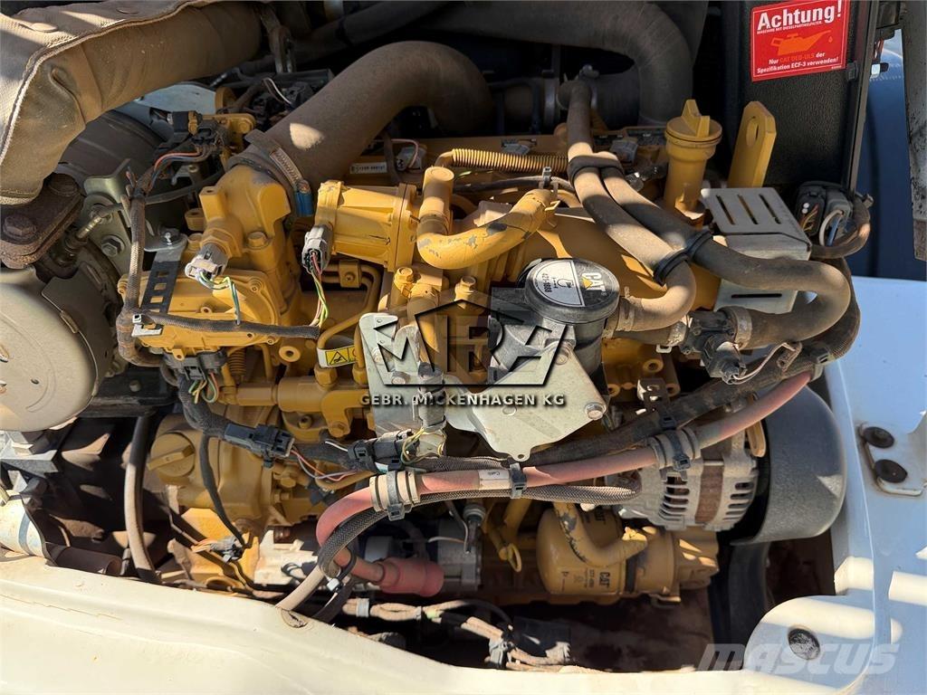 CAT 908M Carregadeiras de rodas