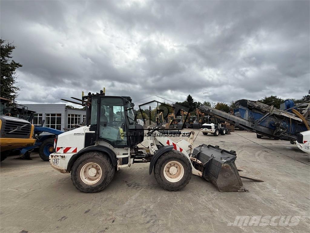 CAT 908M Carregadeiras de rodas