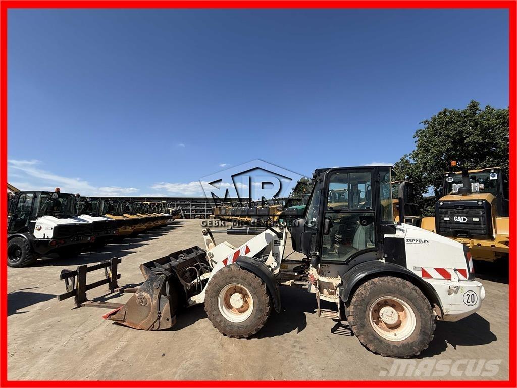 CAT 908M Carregadeiras de rodas