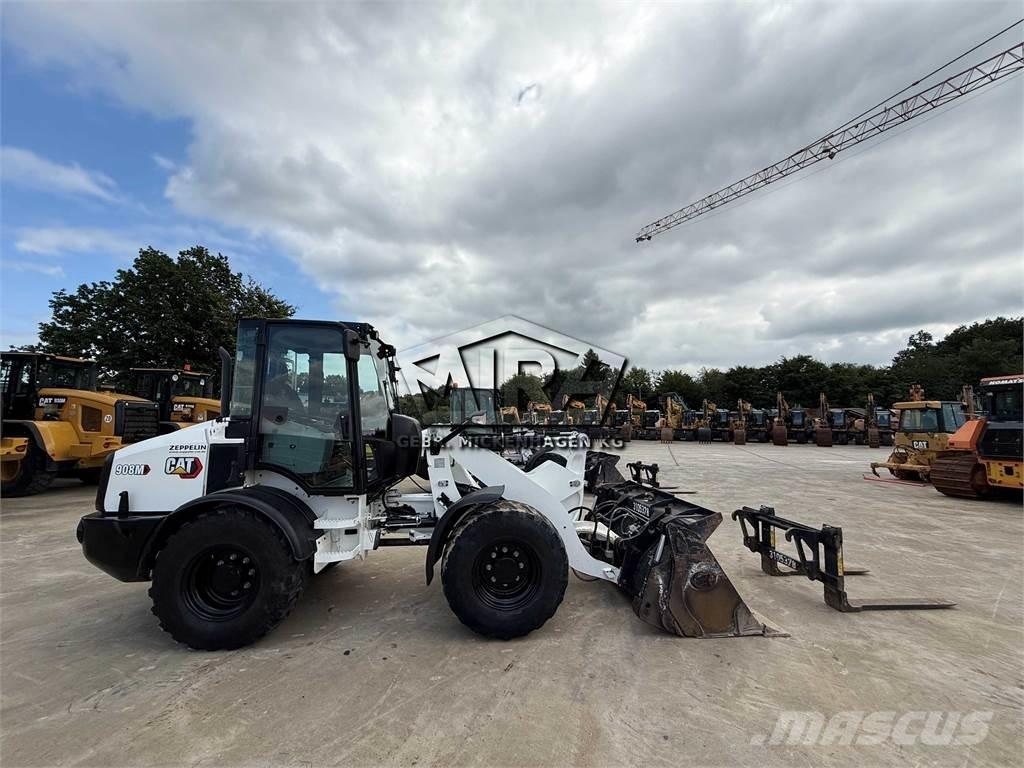 CAT 908M Carregadeiras de rodas