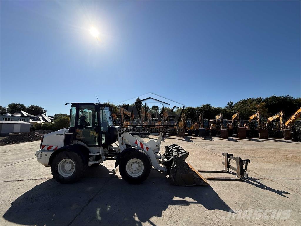 CAT 908M Carregadeiras de rodas