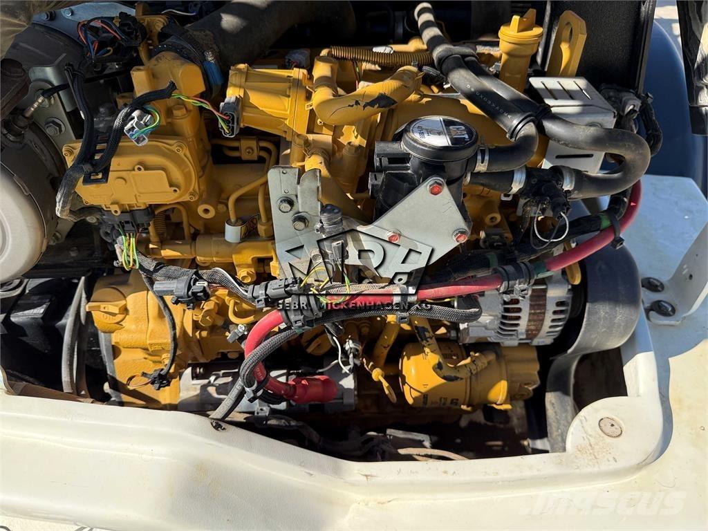 CAT 908M Carregadeiras de rodas