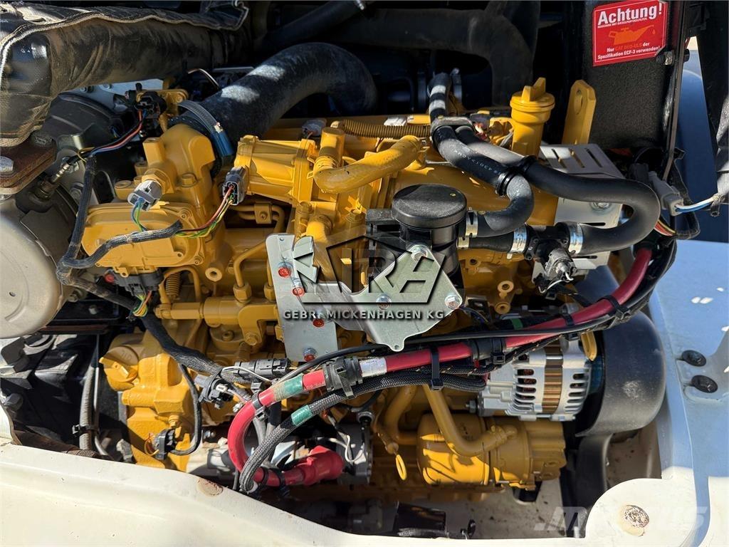 CAT 908M Carregadeiras de rodas