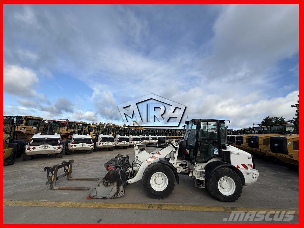 CAT 908M Carregadeiras de rodas