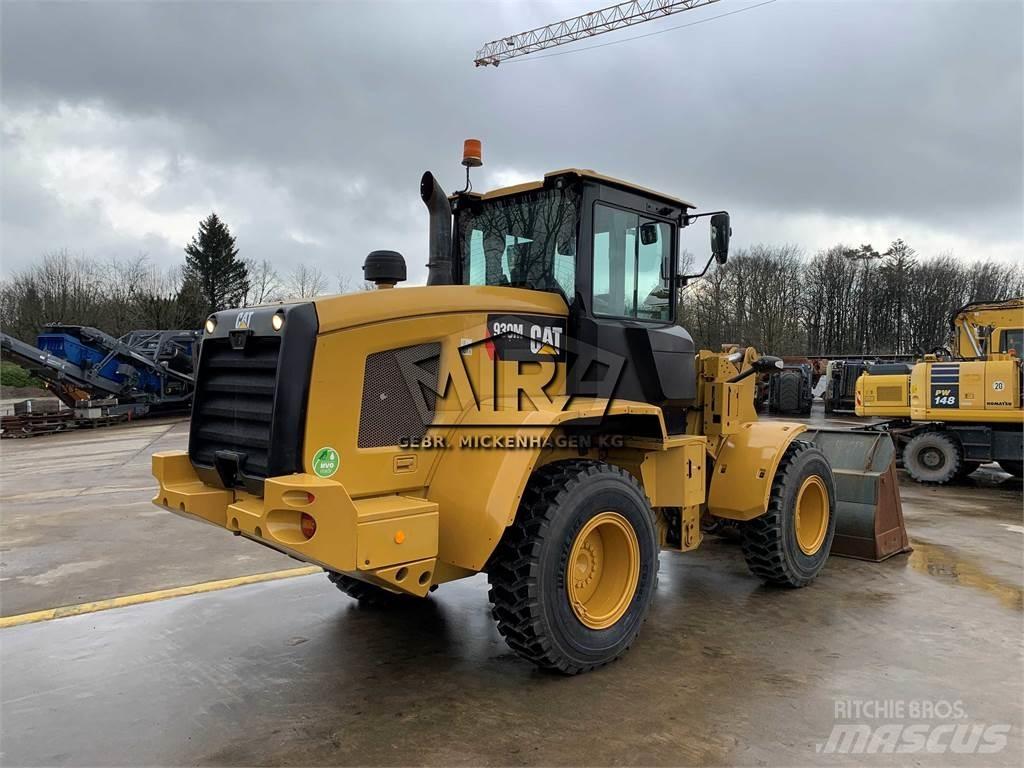 CAT 930M Carregadeiras de rodas