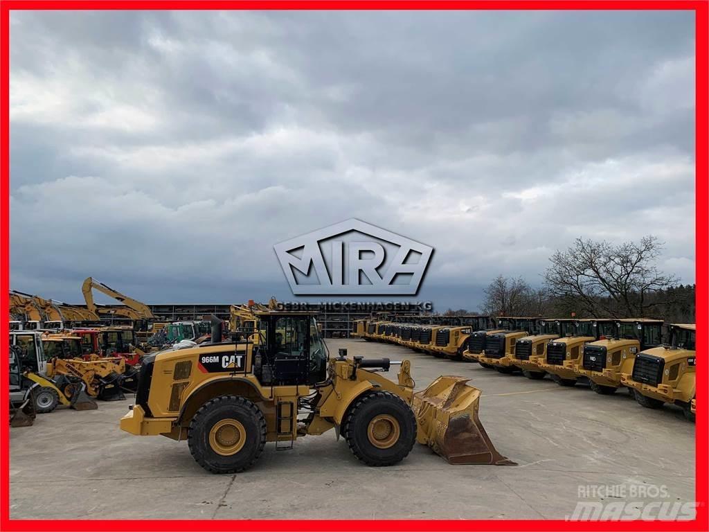 CAT 966M Carregadeiras de rodas