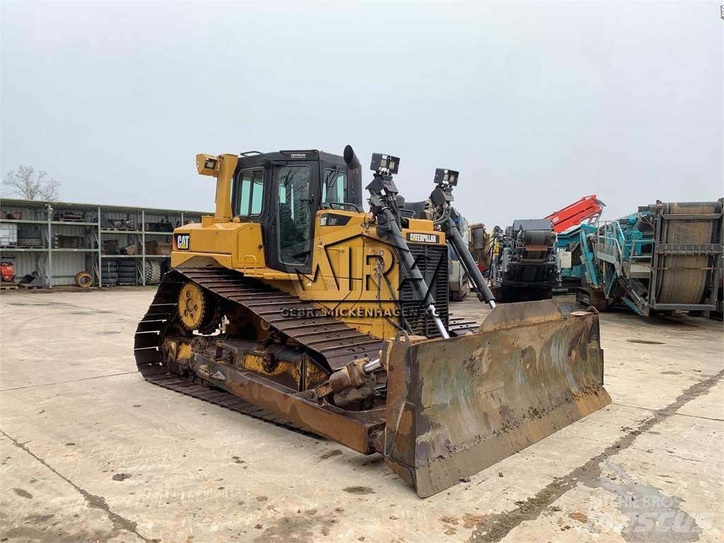 CAT D 6 T LGP Dozers - Tratores rastos