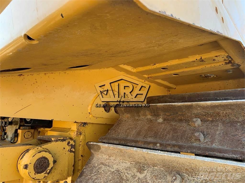 CAT D 6 T LGP Dozers - Tratores rastos