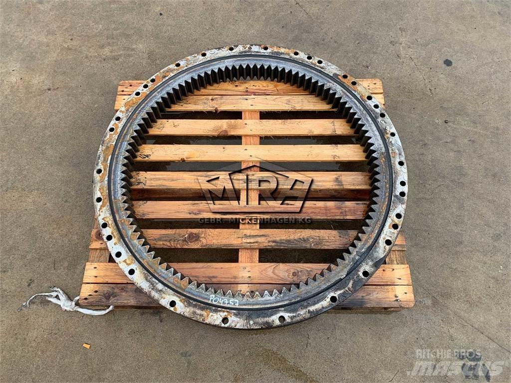 CAT Drehkranz Chassis e suspensões