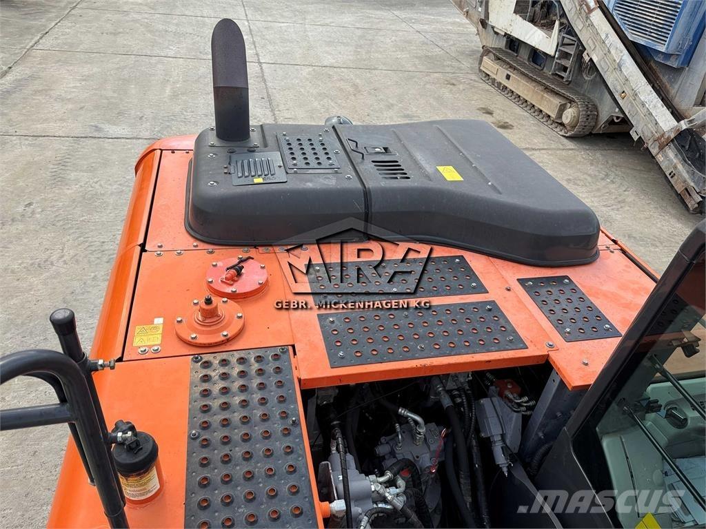 Hitachi ZX 220W-6 Escavadoras de rodas