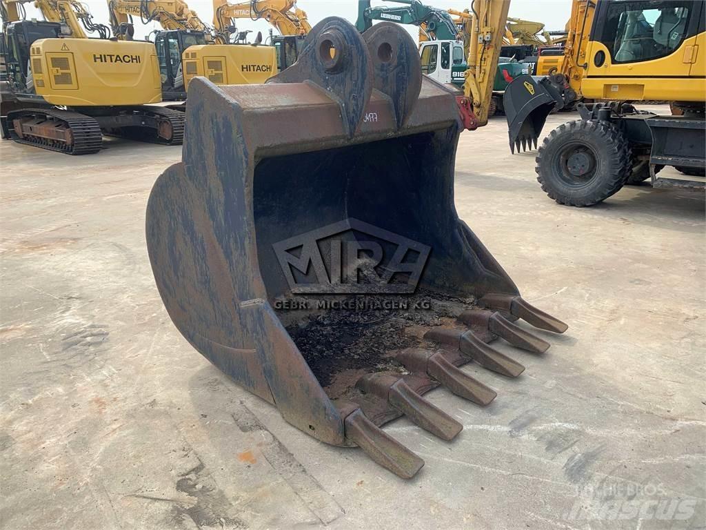 Komatsu 1800 mm Retroescavadoras