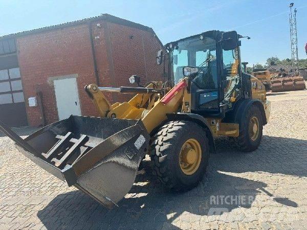 CAT 906 Carregadeiras de rodas
