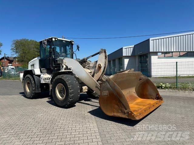 CAT 938 M / High Lift Carregadeiras de rodas