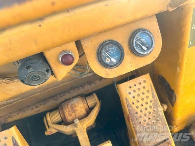 CAT 953 Dozers - Tratores rastos