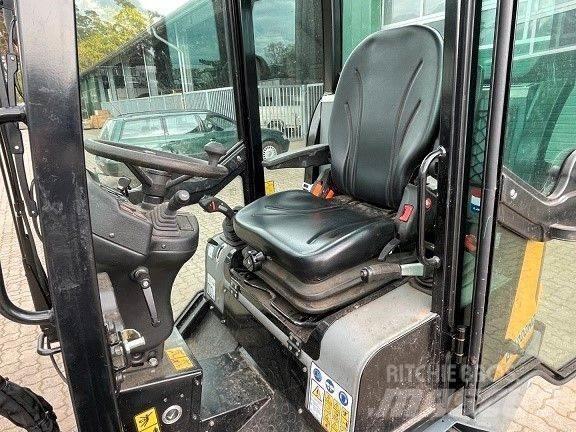 GiANT G2200 HD Carregadoras frontais e escavadoras