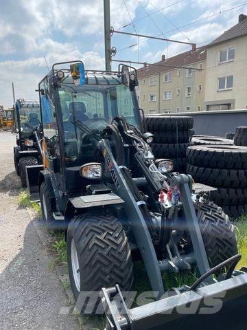 GiANT G3500 X-TRA Carregadeiras de rodas