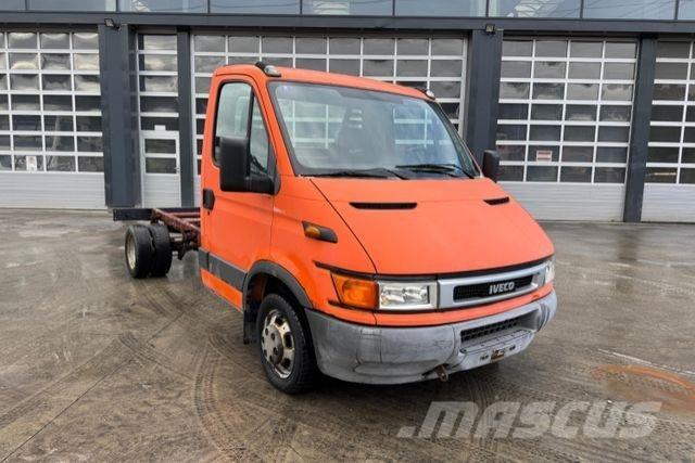 Iveco 35C12 4x2 Outros
