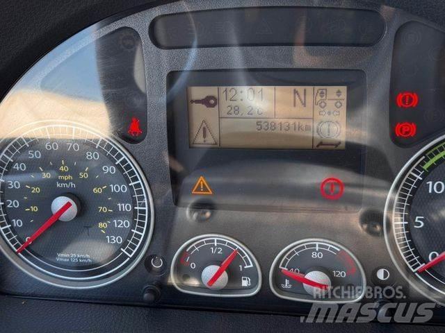 Iveco ML120E25/P Caminhões de caixa fechada