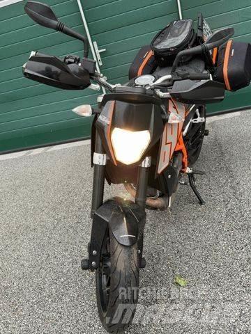 KTM 690 DUKE Outros Camiões