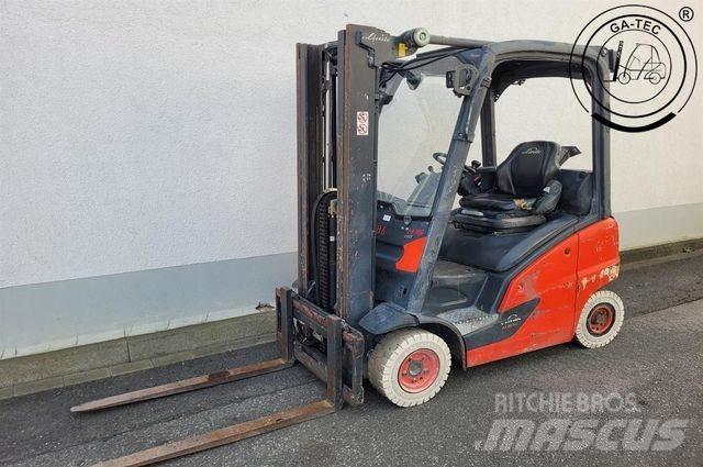 Linde H16T Empilhadores a gás